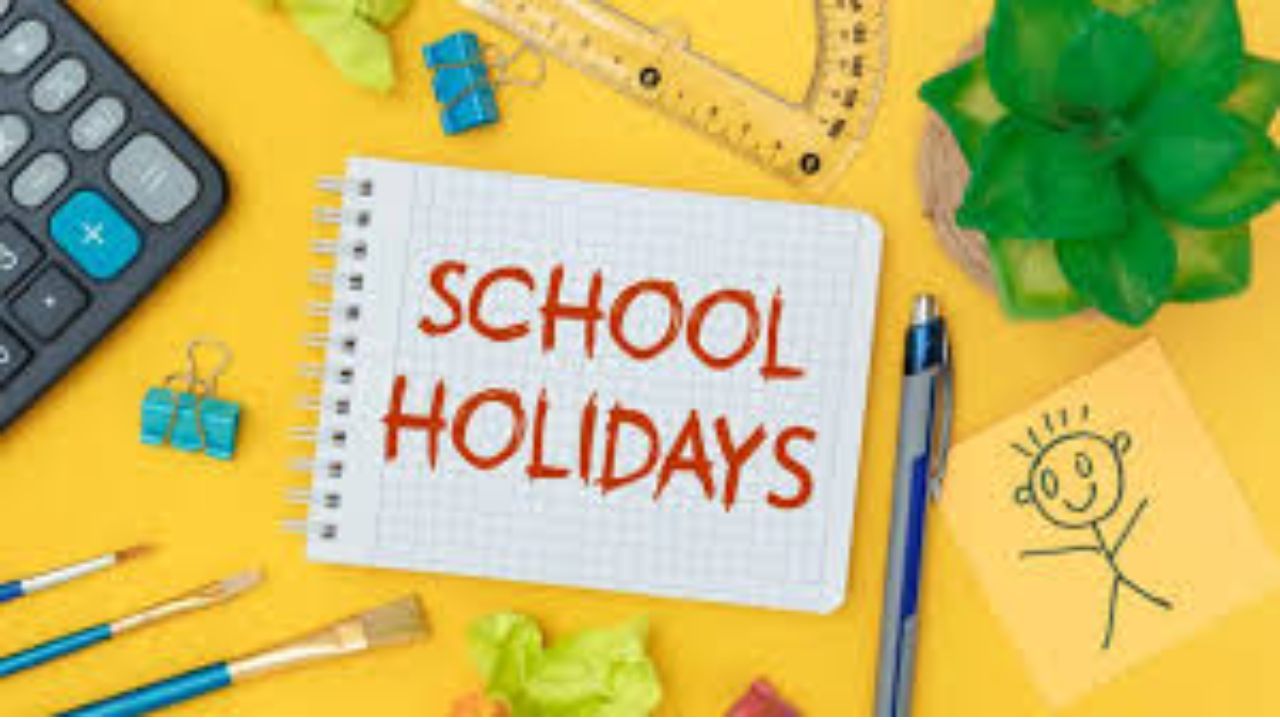 December School Holidays: दिसंबर में होगी छुट्टियों की भरमार, 10 दिन से ज्यादा बंद रहेंगे स्कूल